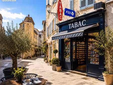 fdj  tabac 40 m² istres