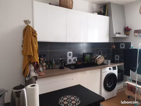 ? grand t2 de plain-pied en plein centre-ville ◊