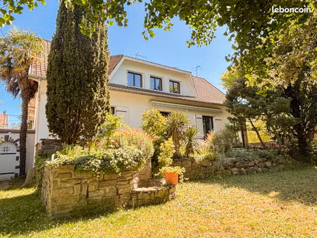 propriété familiale - jardin arboré