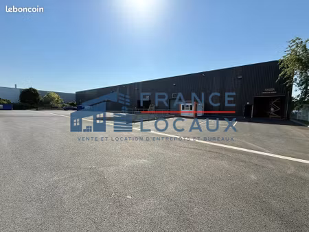 entrepot - logistique 2941 m² stains