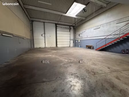 local bureaux 395 m²
