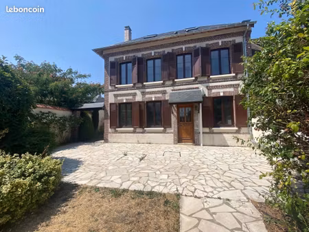 maison 3 pièces 101 m²