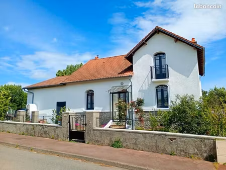 maison annees 30 6p sur 2500m²