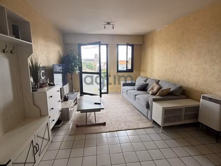 studio 1 pièce 32 m²