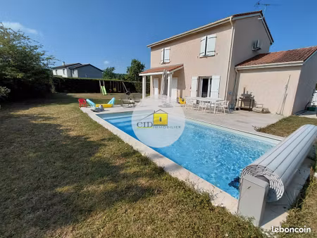 villa 4 pièces 94 m²