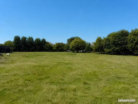 terrain 610 m² balanzac