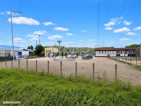 terrain 1 320 m² vert saint denis