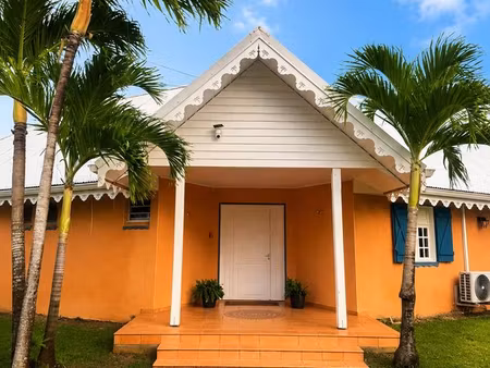villa familiale avec piscine