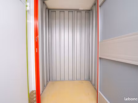 garage/box 12 m² cranves sales