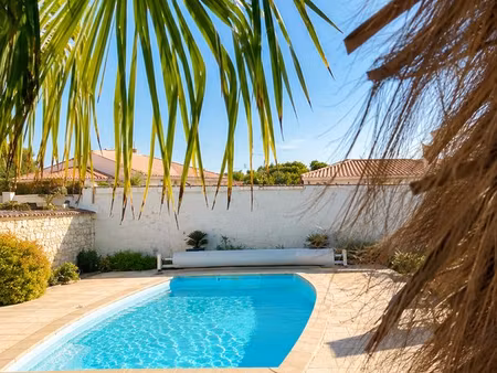 maison familiale 6 pièces 223 m²