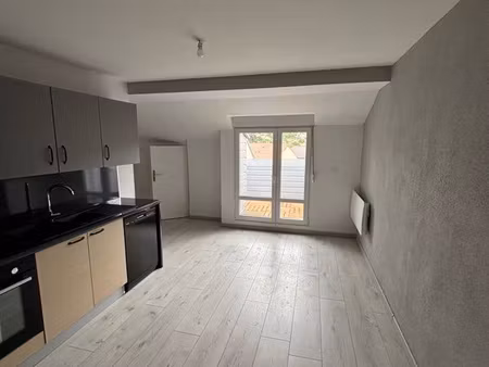 f2 lumineux avec terrasse privée – beuvange
