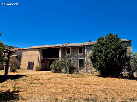 ? rare – maison provençale avec dépendances sur 1 750 m² – bras d'asse (04)