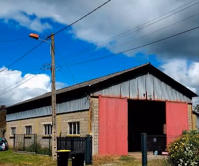 hangar 250m2 terrain 400m2