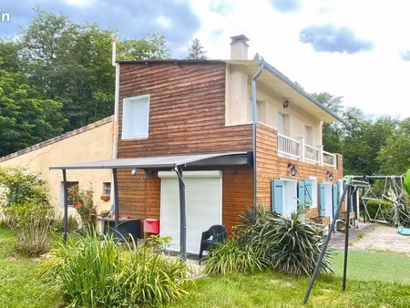 maison 6 pièces 213 m²