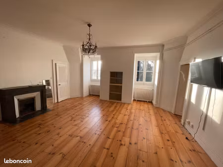 villa anglaise – appt 3 ch. 106 m² – parc clos – 2 parkings