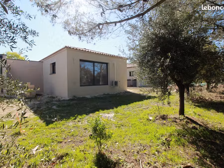 maison contemporaine 4 pièces 85m² sur un terrain de 478m² sans vis-à-vis
