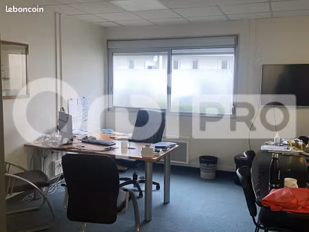 bureau 494 m²