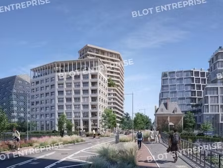 bureaux 303 m²
