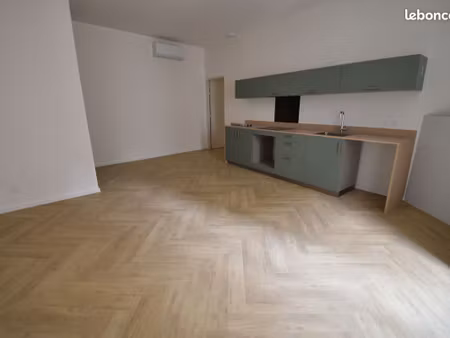à louer – t3 de 57 45 m² rénové à neuf  en plein centre-ville de montélimar