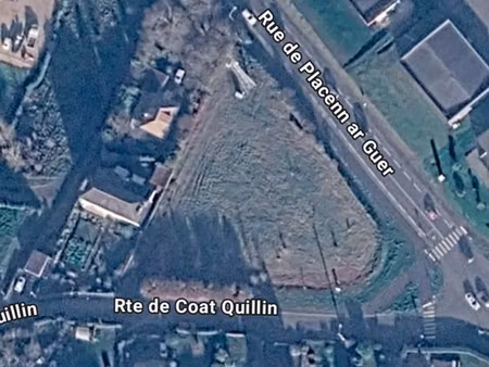 terrain 2220m2 borné constructible