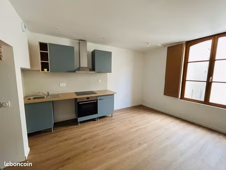 appartement t2 de 31 m² – centre-ville