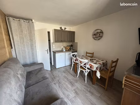 studio 1 pièce 19 m²