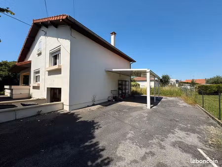 maison 6 pièces 130 m²