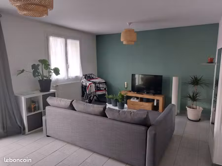loue appartement t2 meublé avec balcon - grand charran