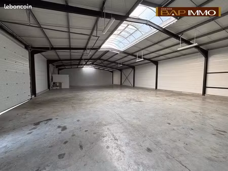 local 666 m² lisieux