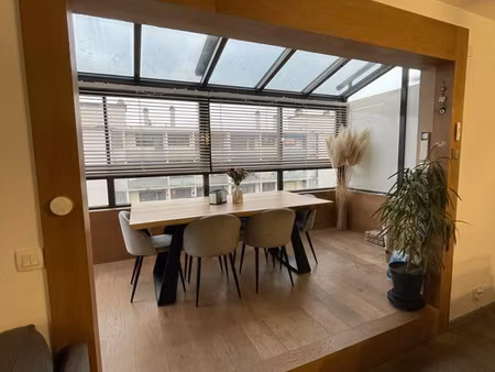 magnifique appartement attique avec grande terrasse- proche genève