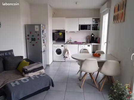 location appartement t2 bron centre