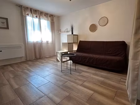 studio proche école infirmière