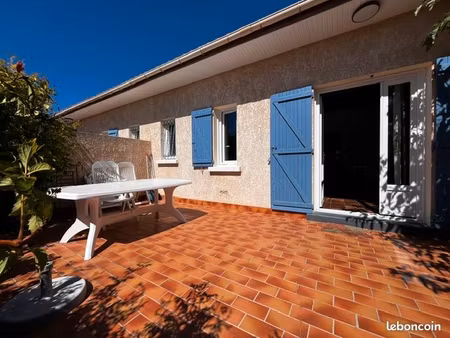 loue t3 meublé à l'année (2 pers. max) - 45 m2 plein sud -terrasse et parking - mimizan pl