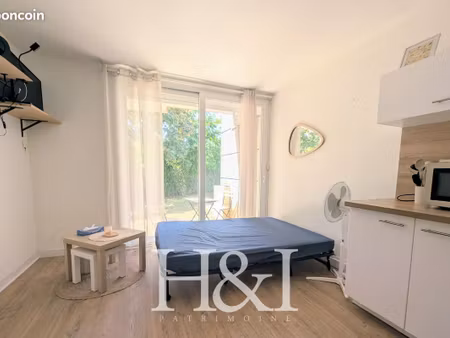 studio 1 pièce 20 m²