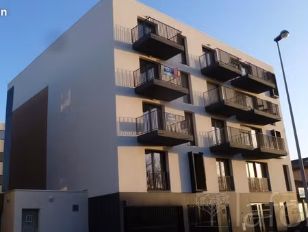 studio 1 pièce 24 m²