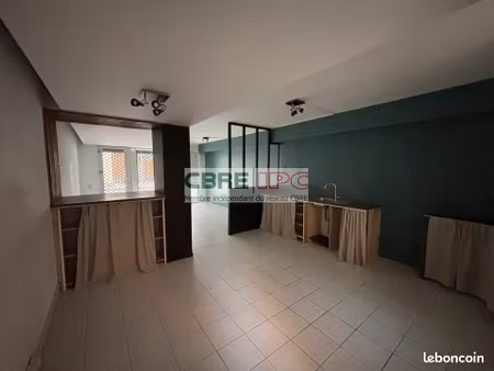 local commercial