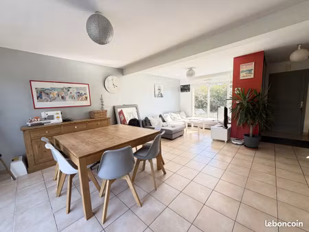 pavillon 6 pièces 122 m²