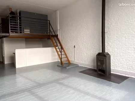 loft 3 pièces 80 m²