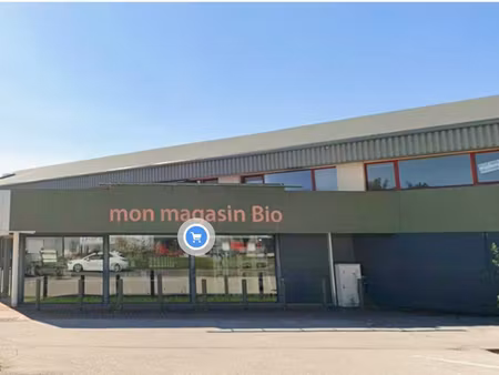 local commercial 81 m²