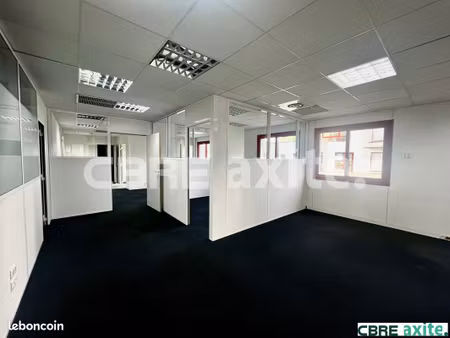 bureaux 197 m² bourgoin jallieu