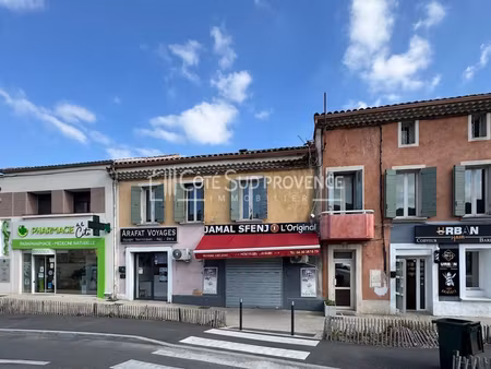 immeuble 11 pièces 250 m²
