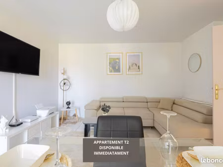 je cherche un(e) sous-locataire – appartement entier – 6 mois uniquement – disponible dès 