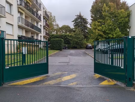 location place de parking