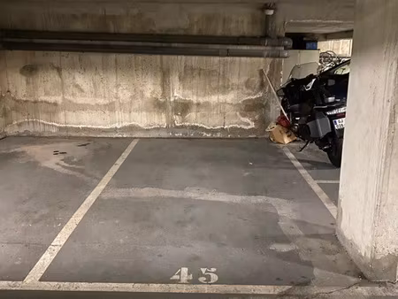 place de parking à vendre - paris 11e - oberkampf/republique