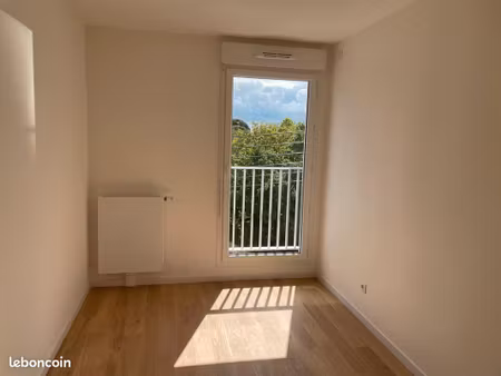 appartement t4 neuf - centre de vannes