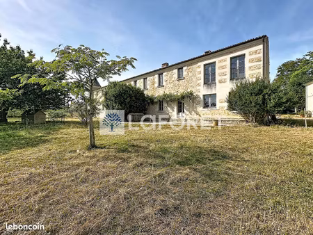 maison 14 pièces 647 m²