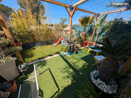 villa 4 pièces 80 m²