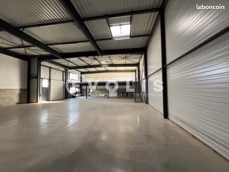 local d'activité 540 m²