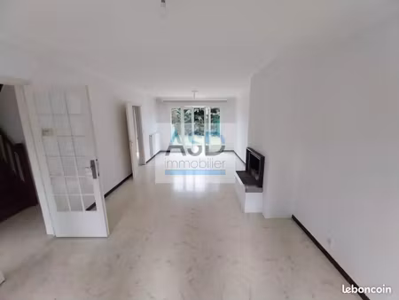 maison 4 pièces 92 m²