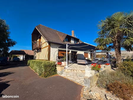 maison 6 pièces 180 m²